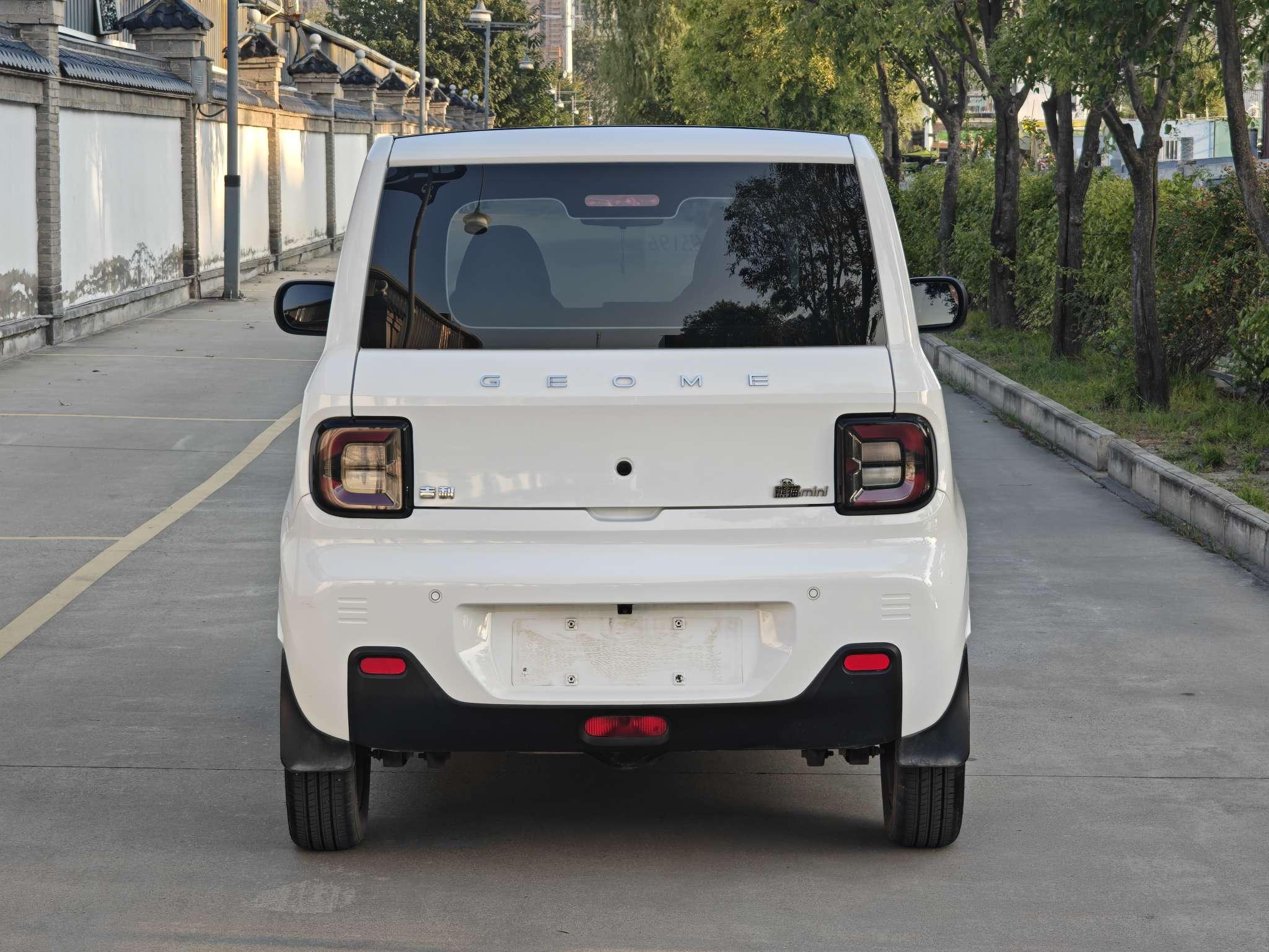 Geely Galaxy Xiong Mao 2023 thumb 3