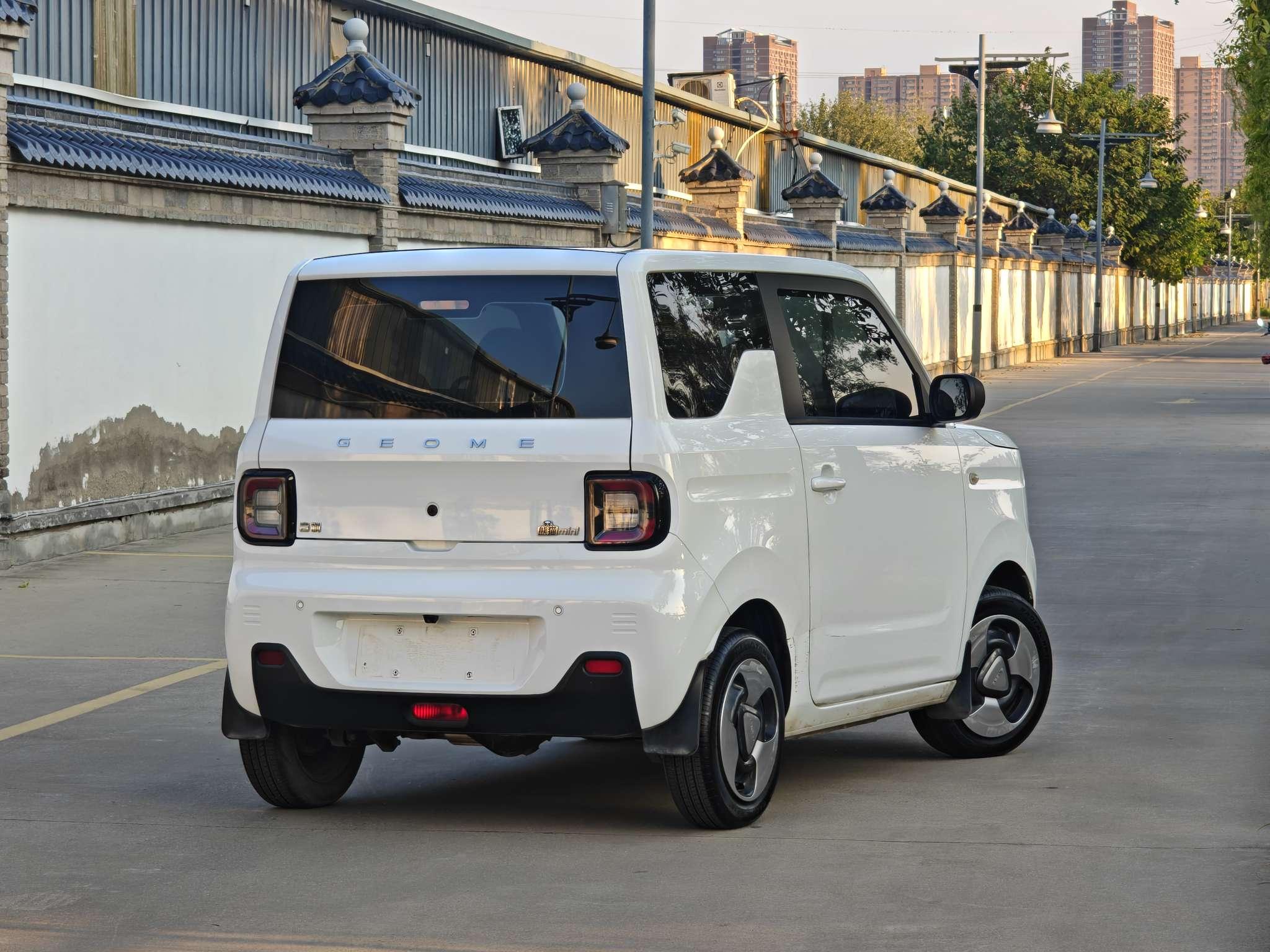 Geely Galaxy Xiong Mao 2023 thumb 4
