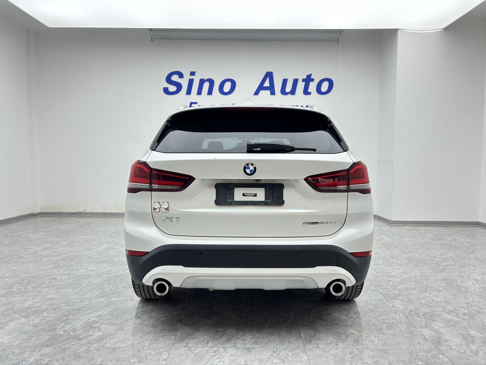 BMW X1 2022 thumb 3
