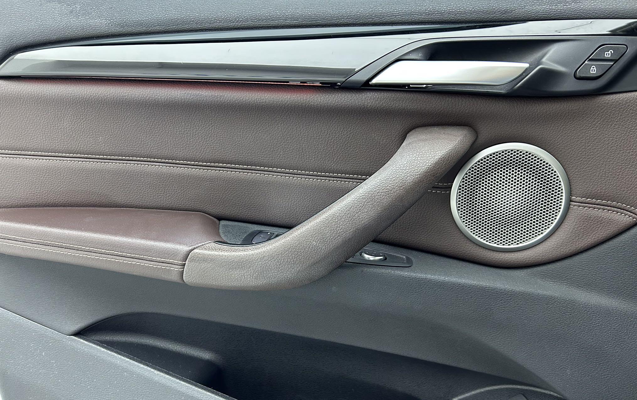 BMW X1 2022 thumb 8