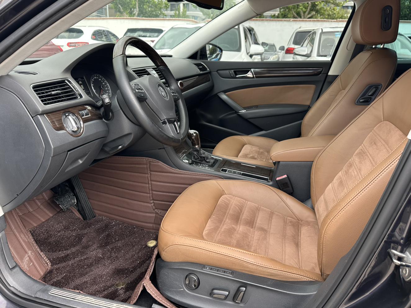 Volkswagen Passat (North America and China) 2011 thumb 9