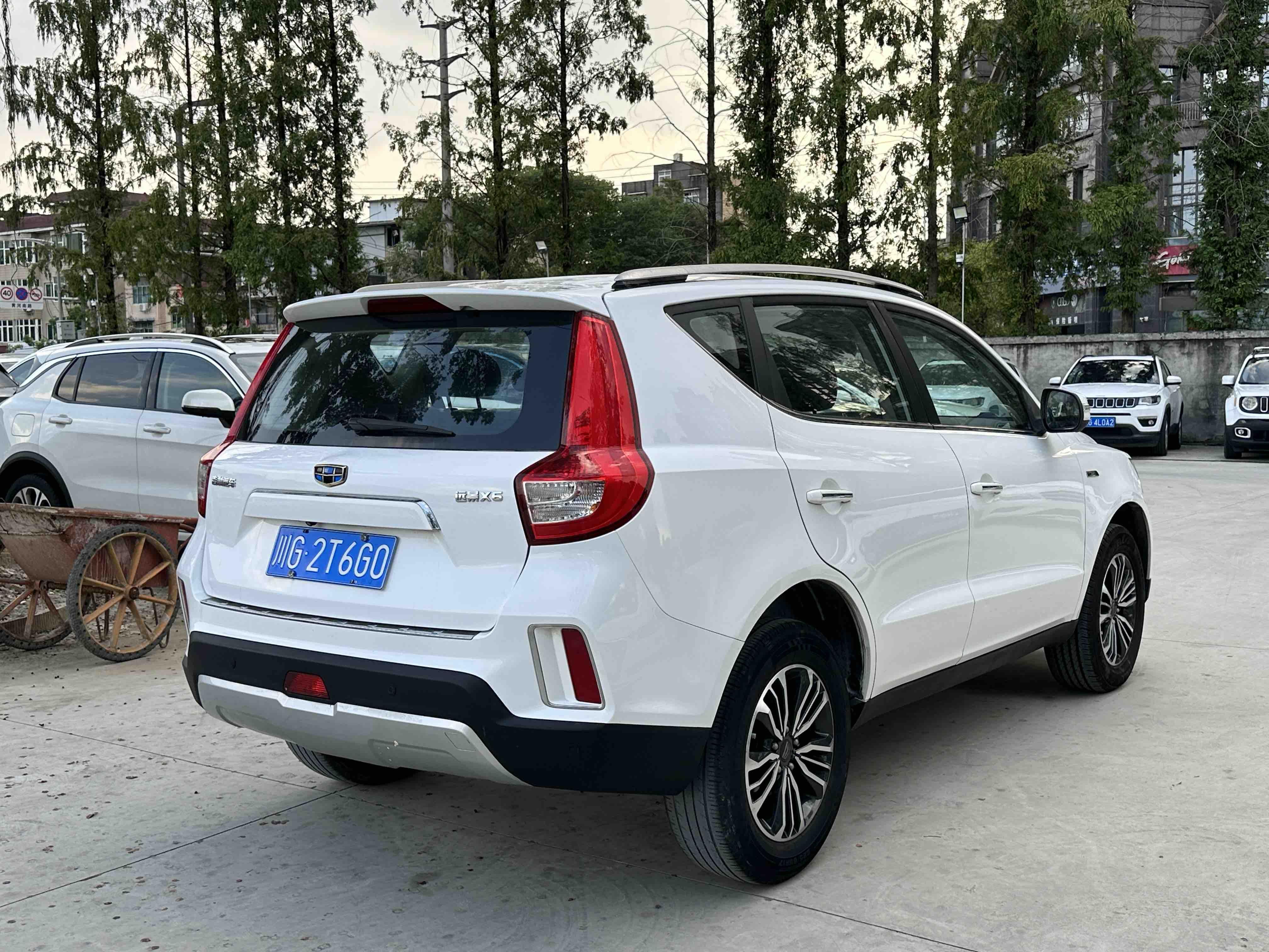 Geely Vision X6 2016 thumb 4