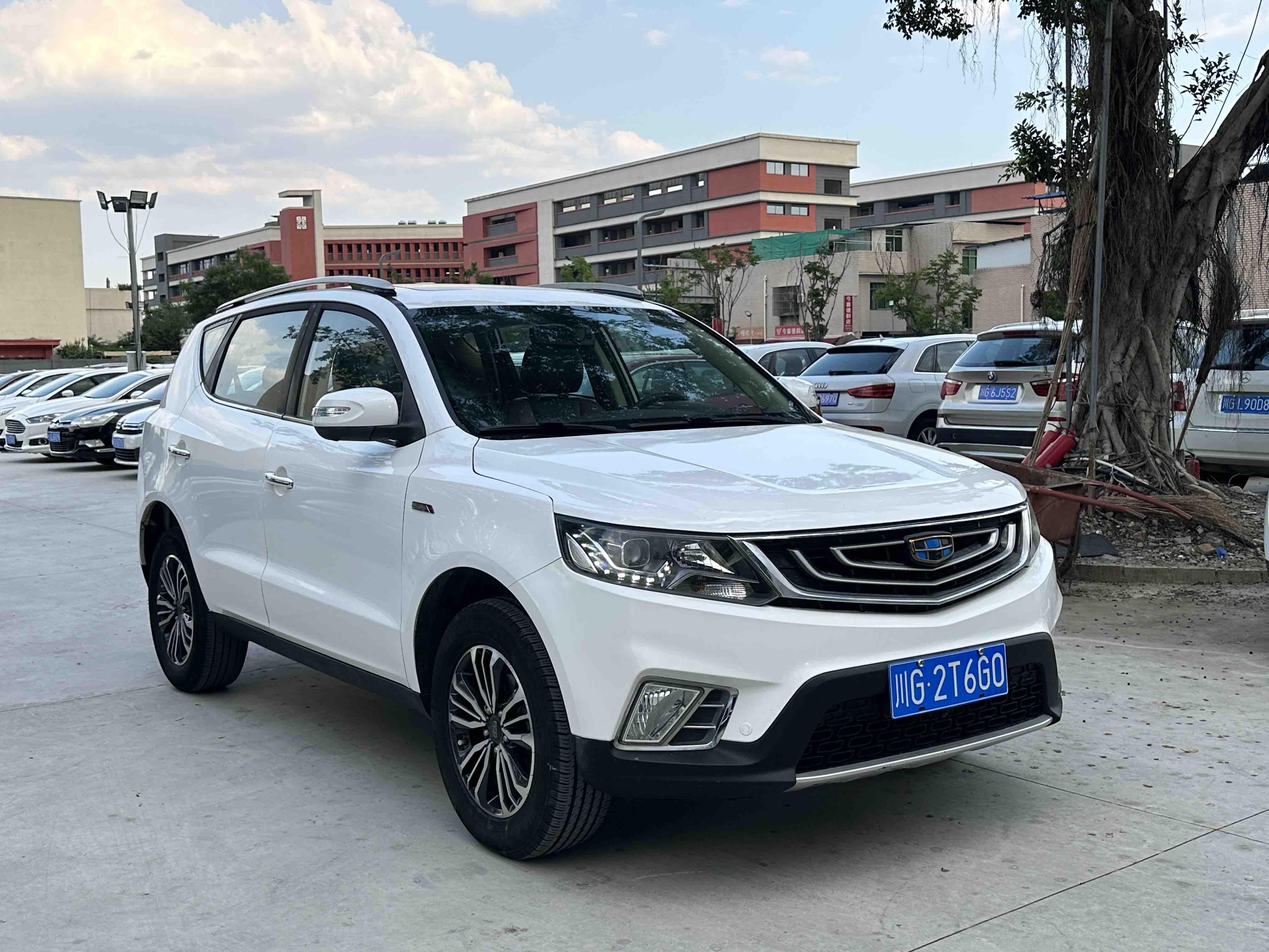 Geely Vision X6 2016 thumb 12