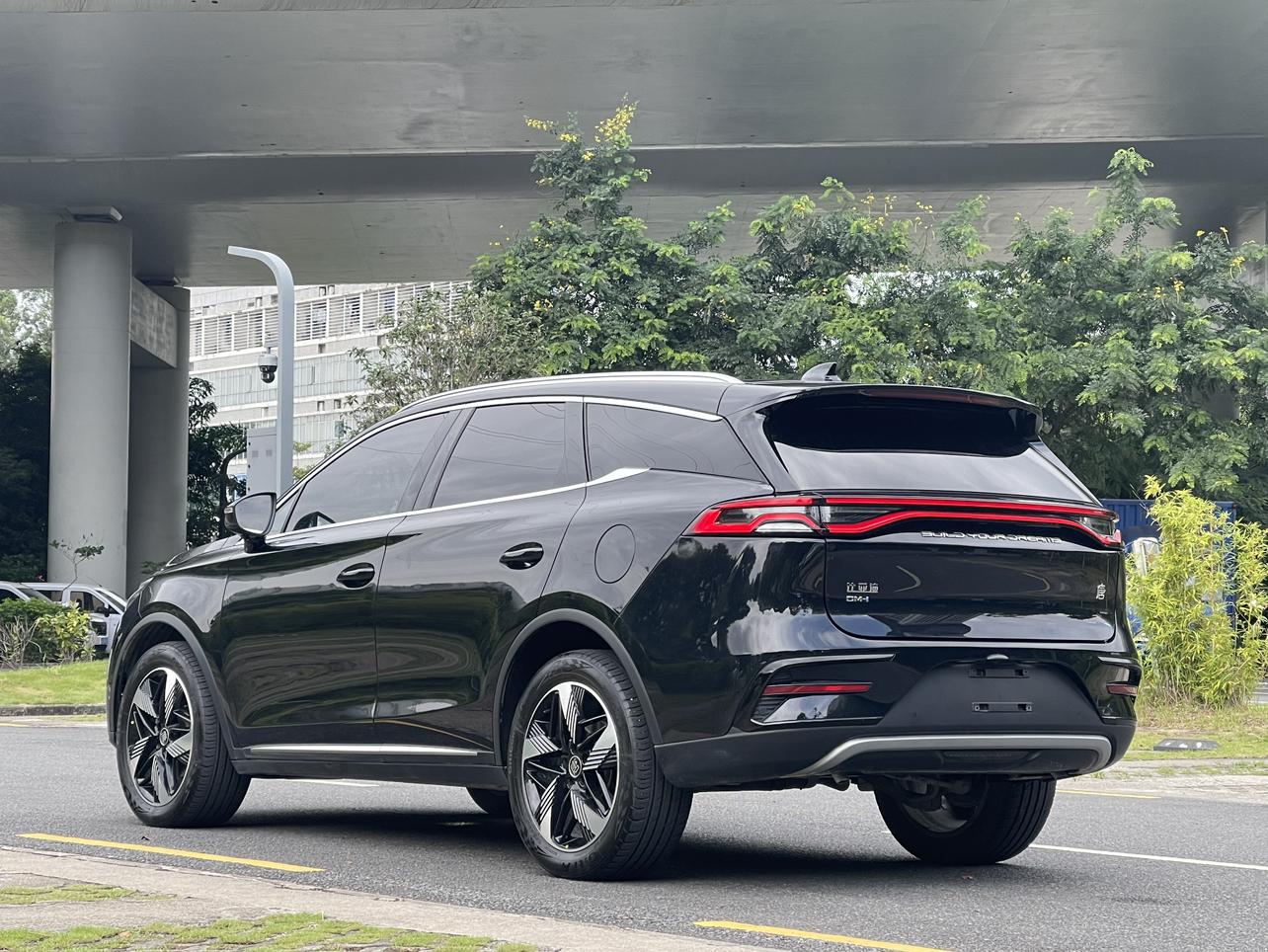 BYD Tang 2023 thumb 3