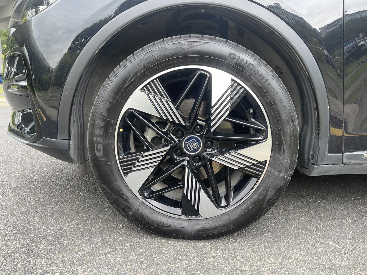 BYD Tang 2023 thumb 9
