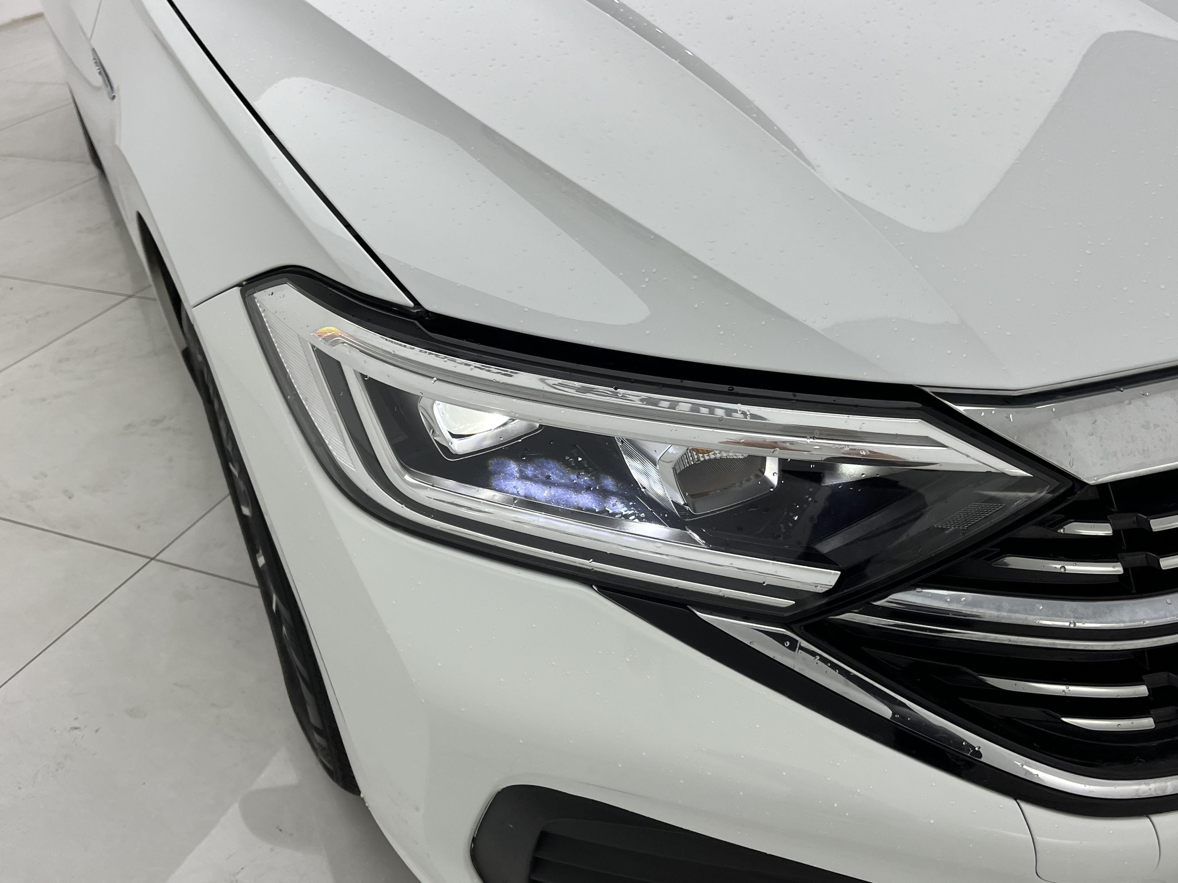 Volkswagen Sagitar 2024 thumb 6