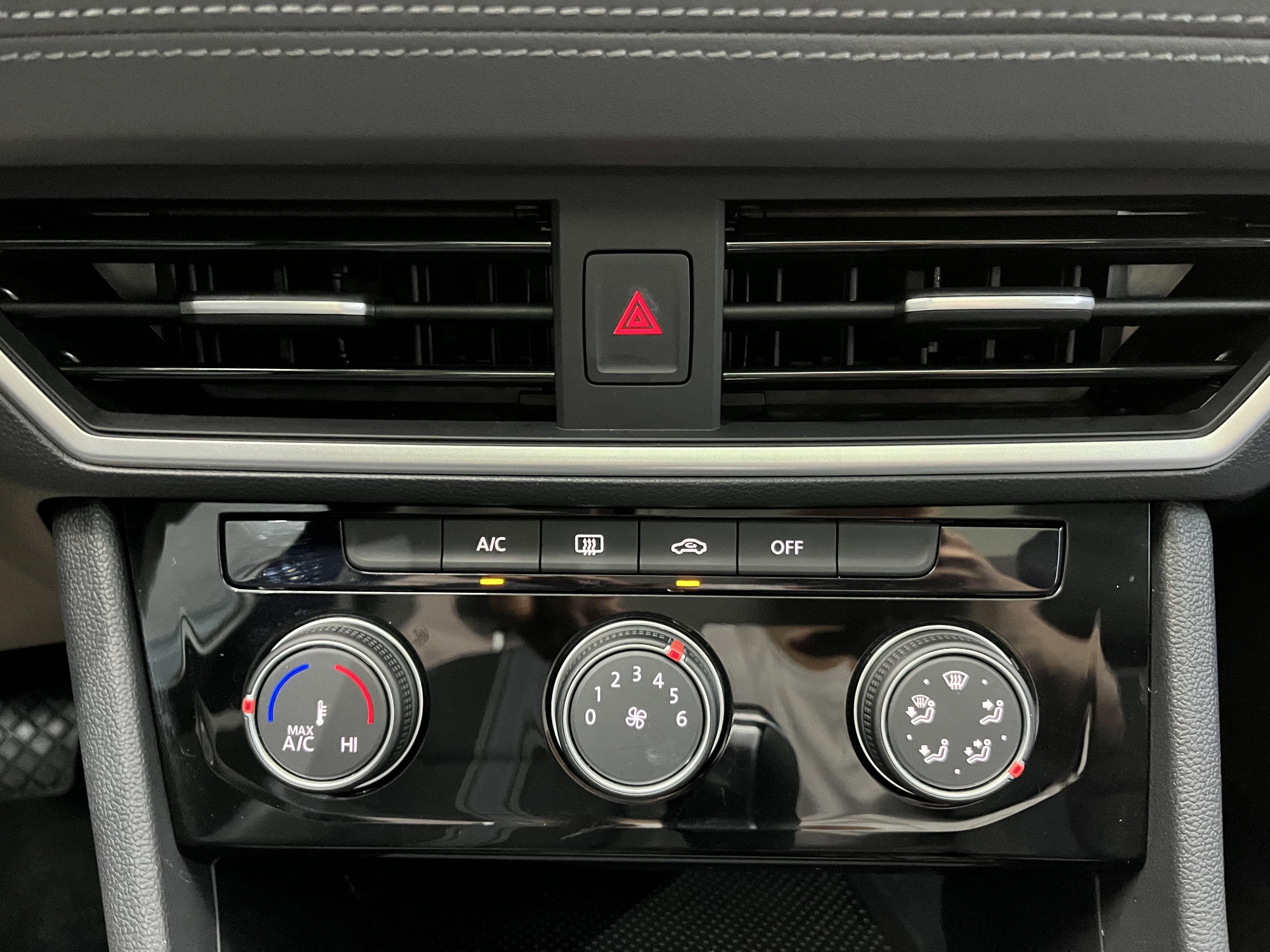 Volkswagen Sagitar 2024 thumb 11