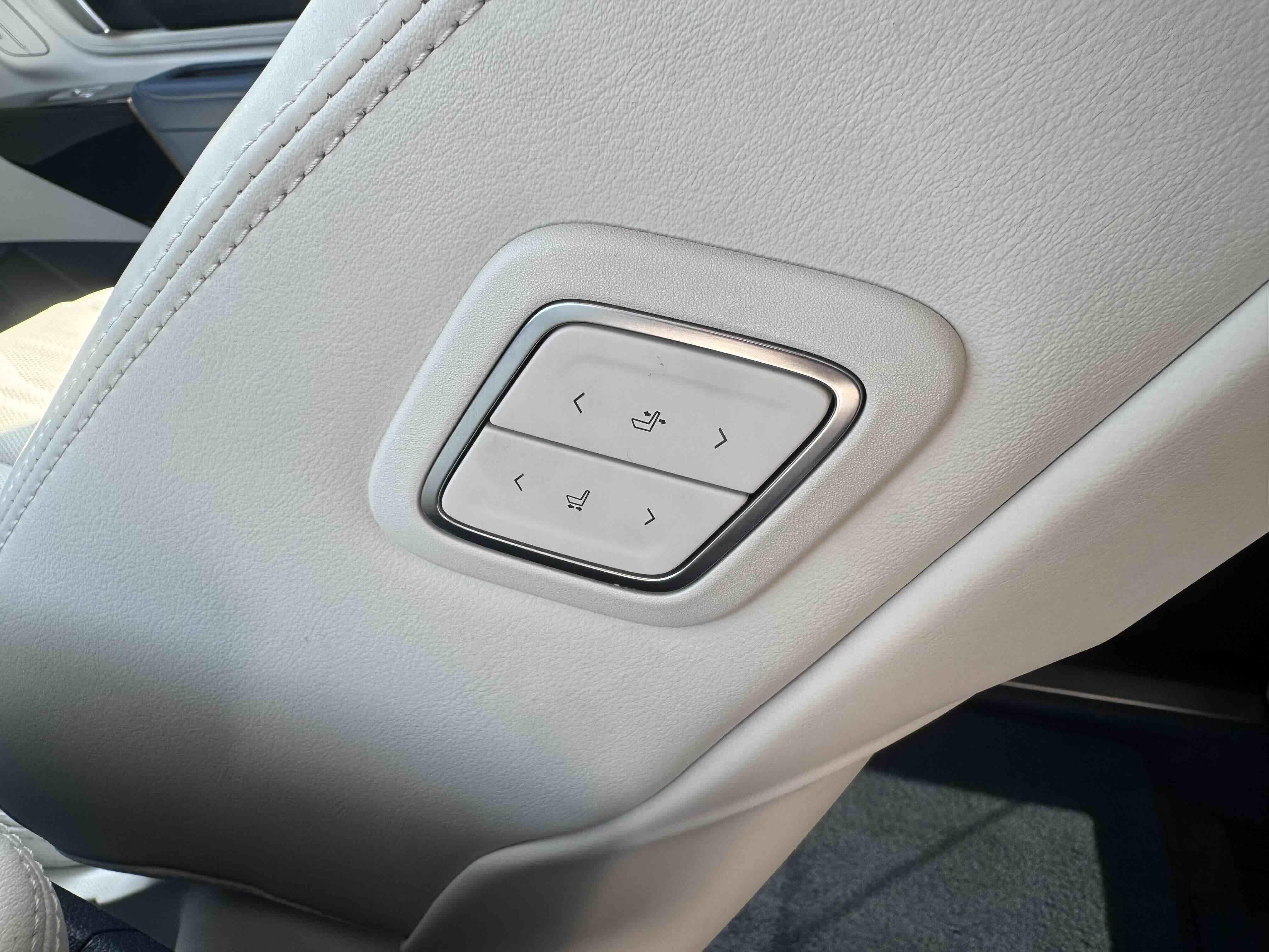 Buick Century 2023 thumb 6