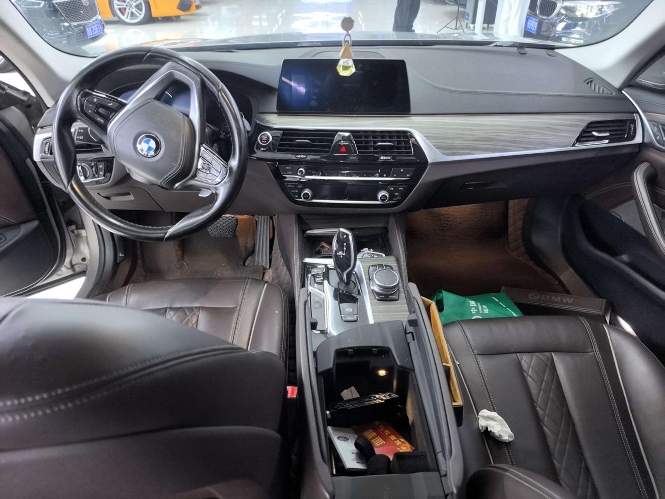 BMW 5 серии 2018 thumb 5