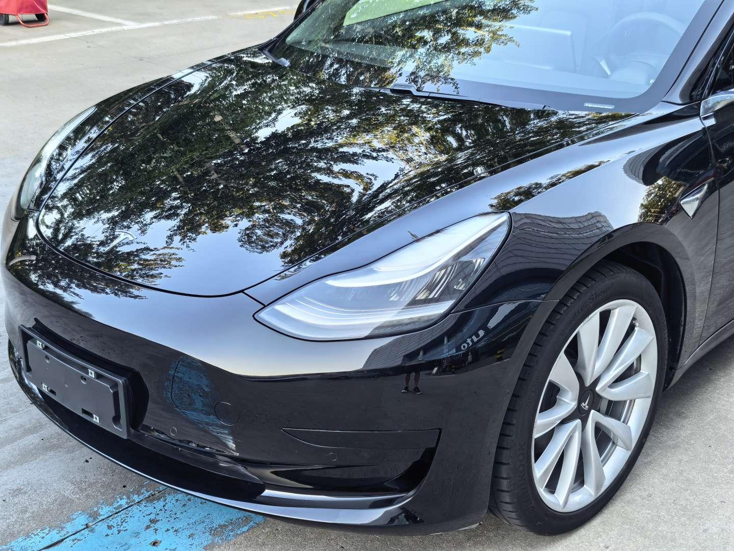 Tesla Model 3 2019 thumb 5