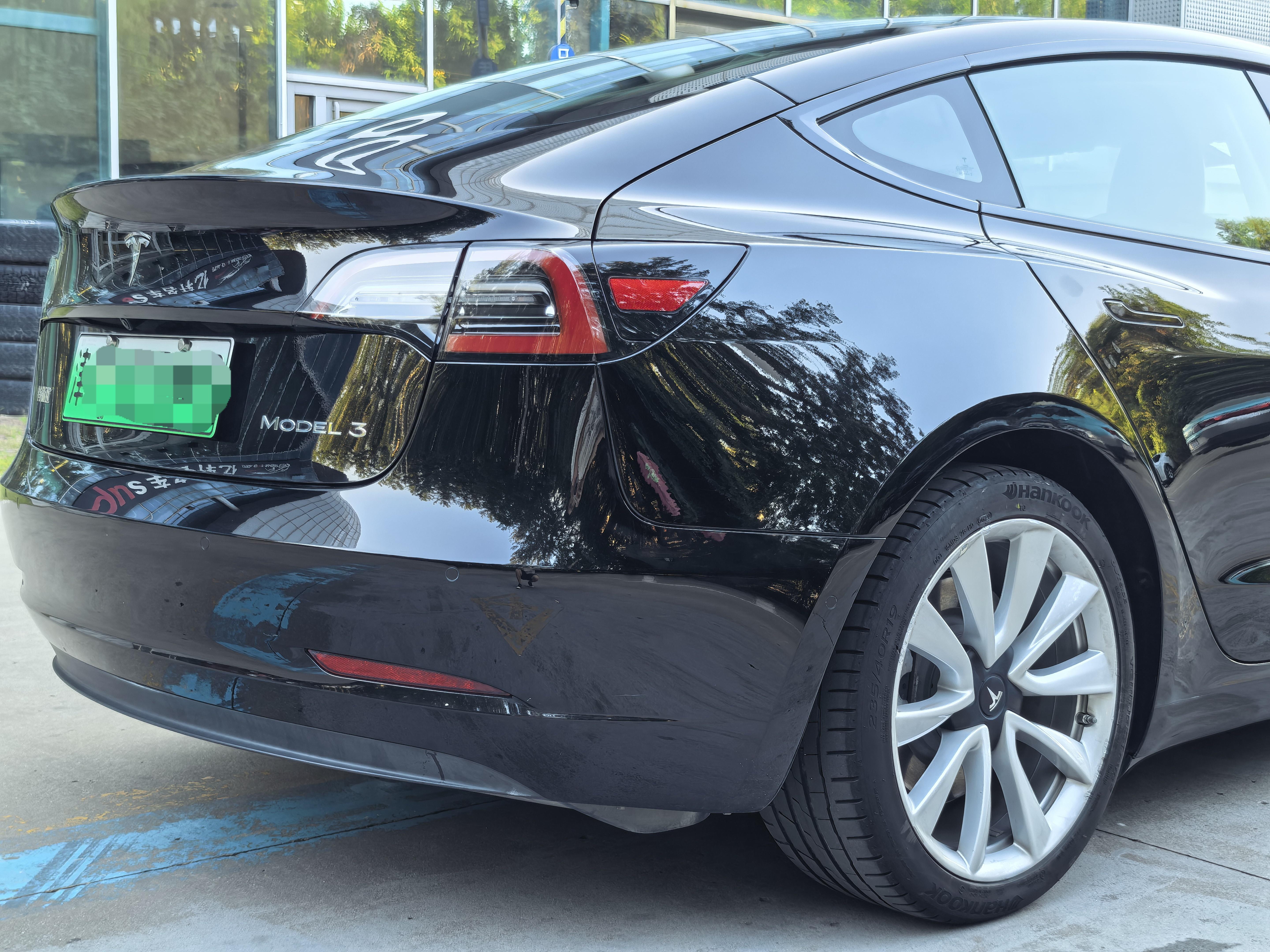 Tesla Model 3 2019 thumb 11