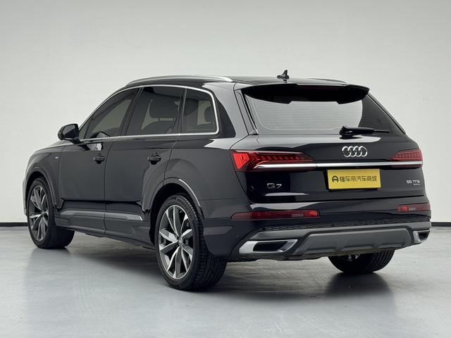 Audi Q7 2020 thumb 3