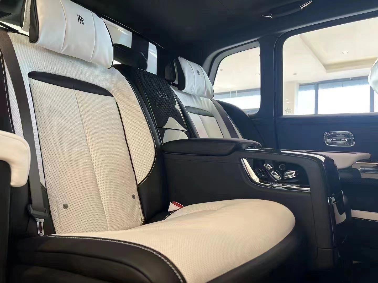 Rolls-Royce Cullinan 2024 thumb 11