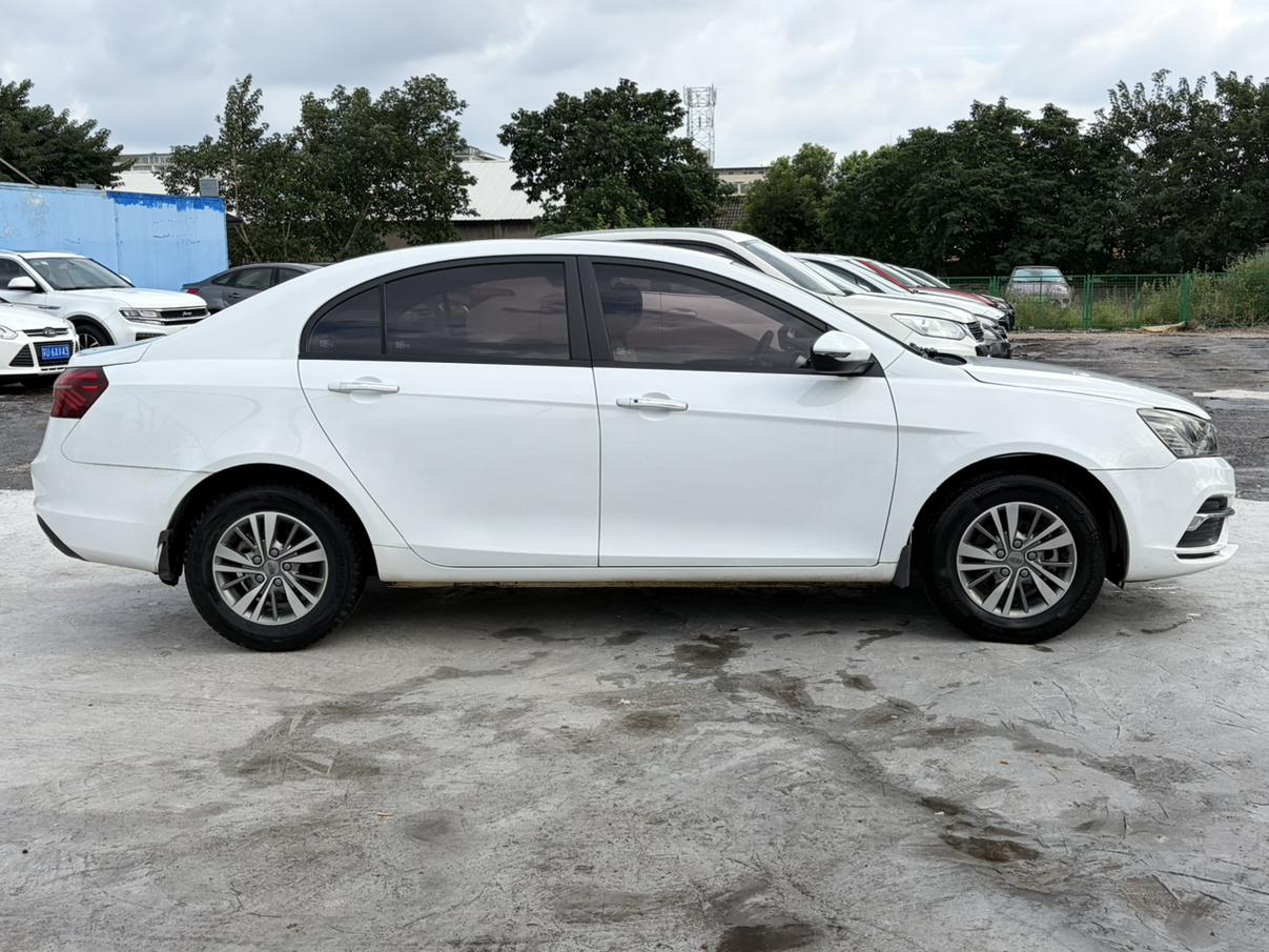 Geely Emgrand 2018 thumb 5