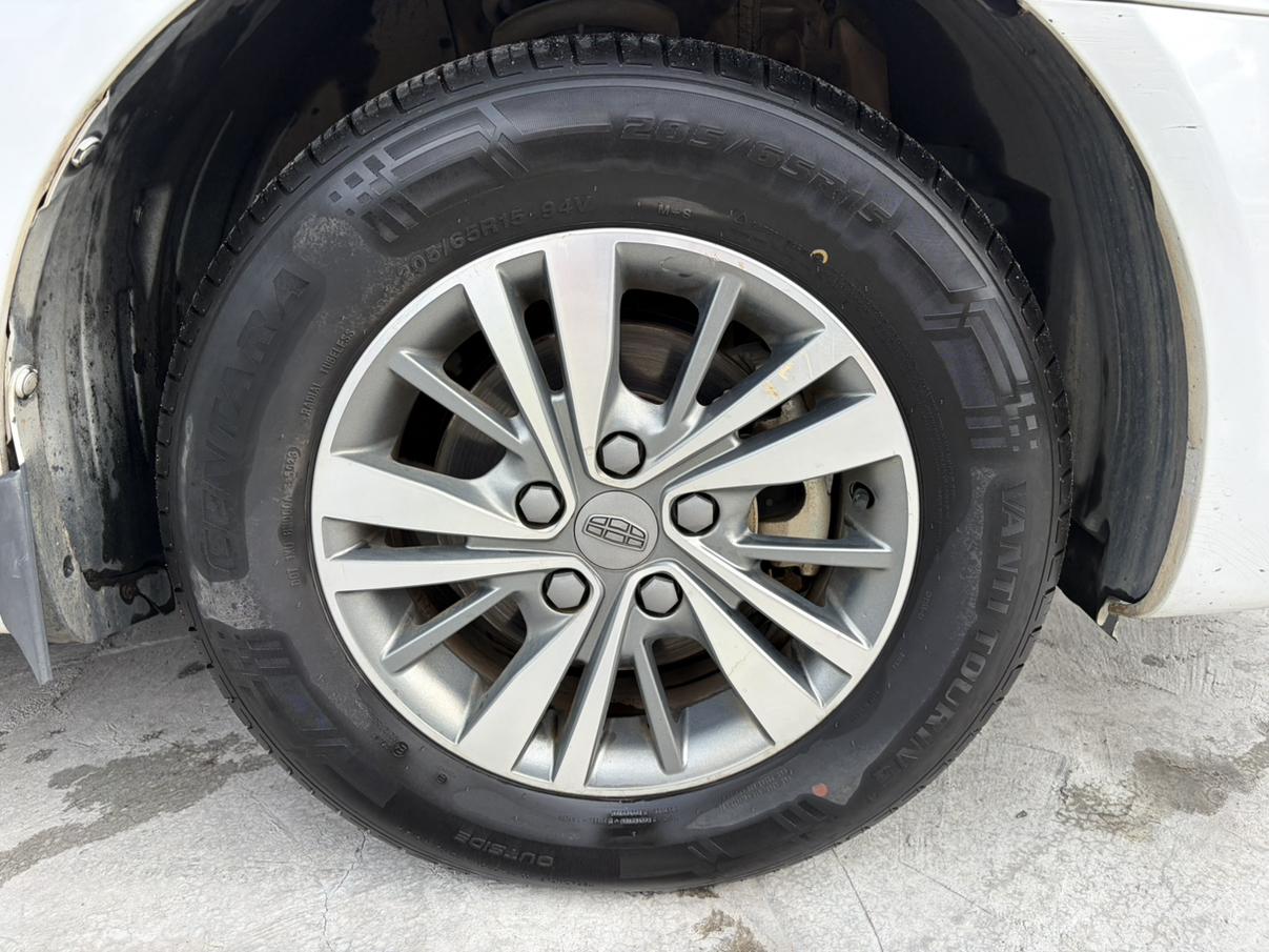Geely Emgrand 2018 thumb 6