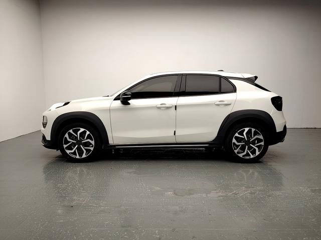 Lynk & Co 02 2018 thumb 2