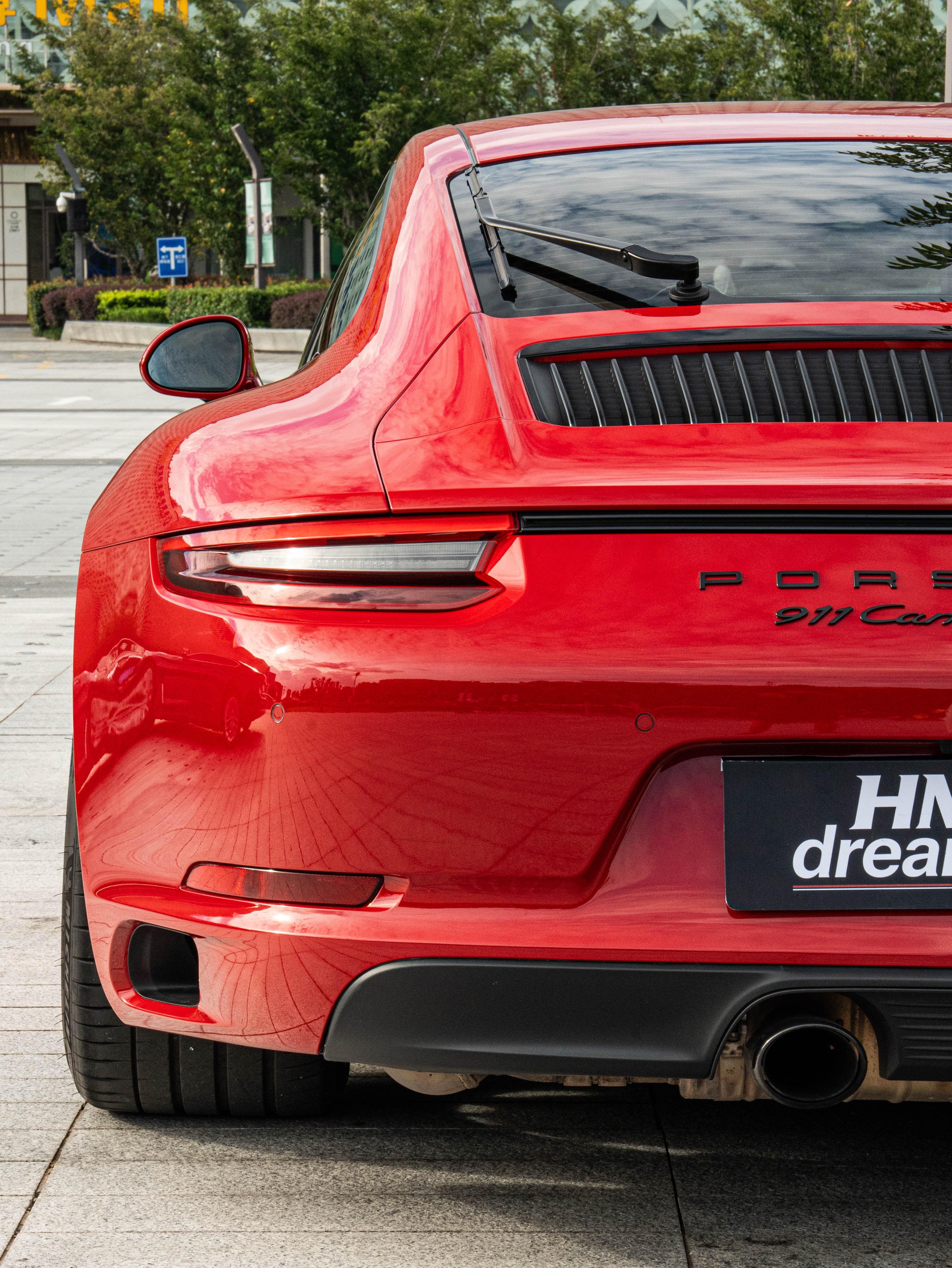 Porsche 911 2017 thumb 8