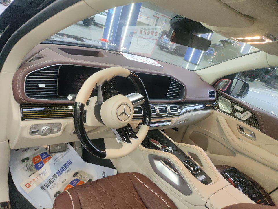 Mercedes-Benz GLS 2024 thumb 4