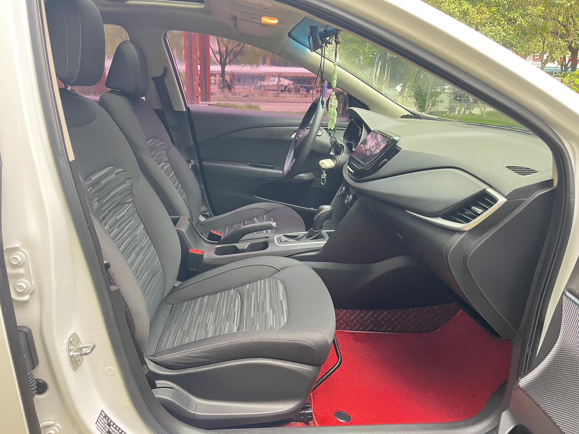 Chevrolet Cavalier 2019 thumb 9