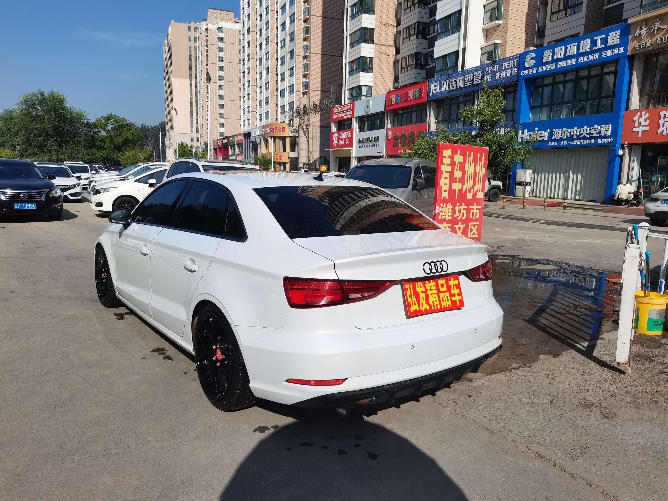 Audi A3 2019 thumb 3