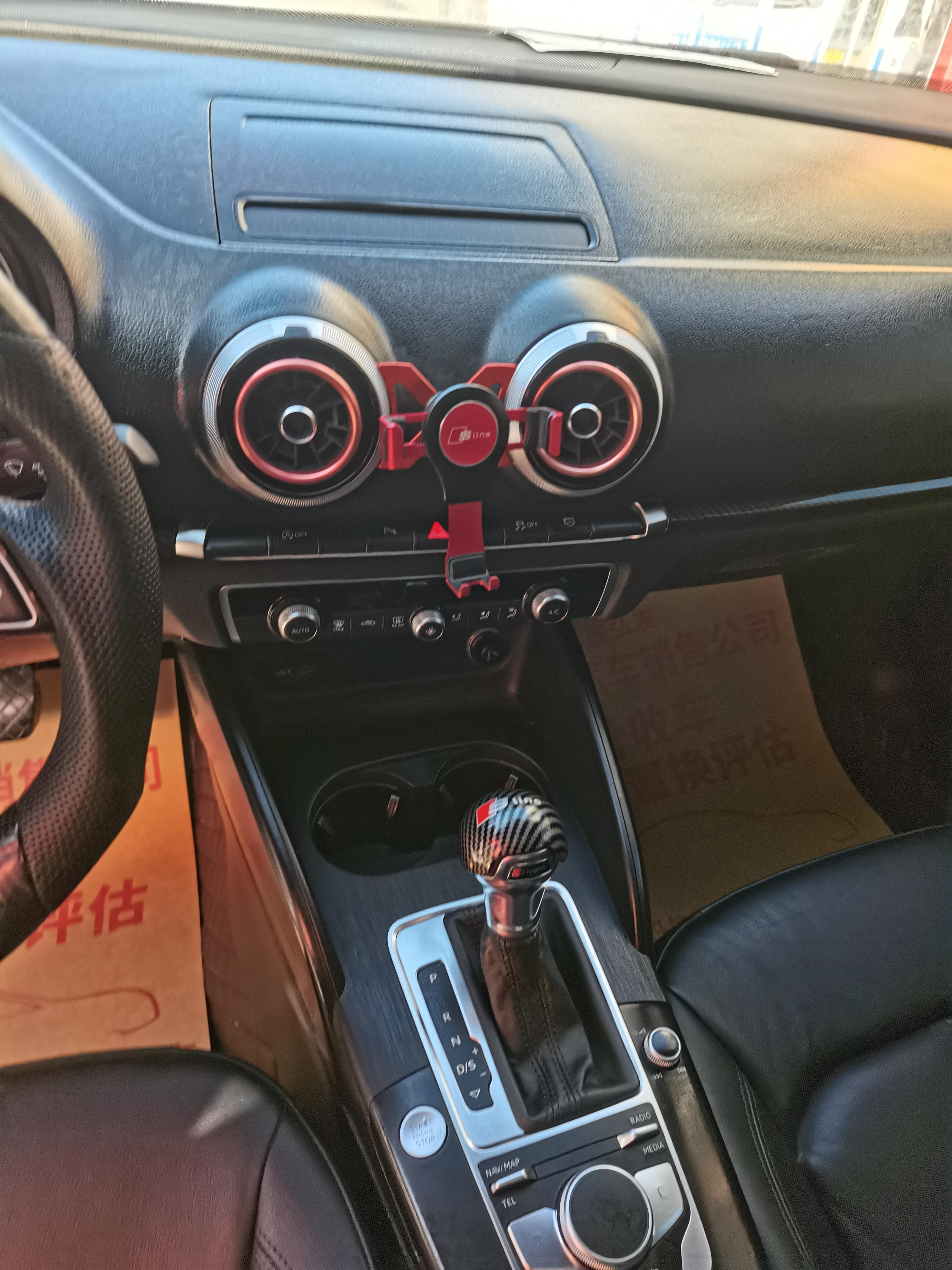 Audi A3 2019 thumb 9
