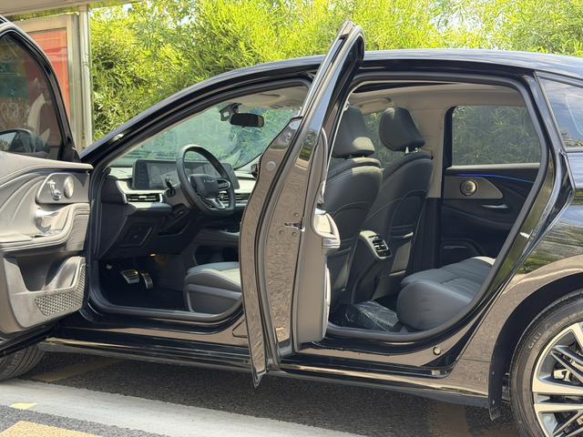 Chery Arrizo 8 2023 thumb 7