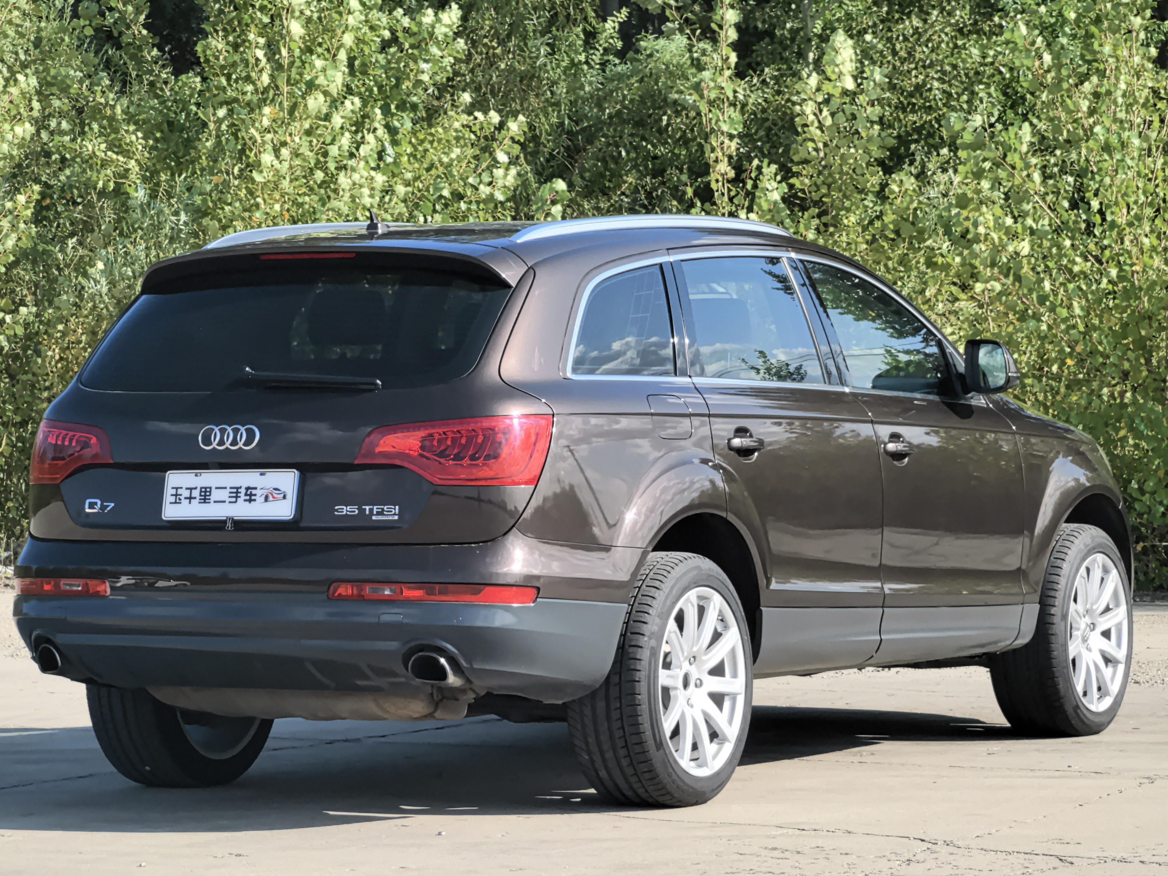 Audi Q7 2012 thumb 4