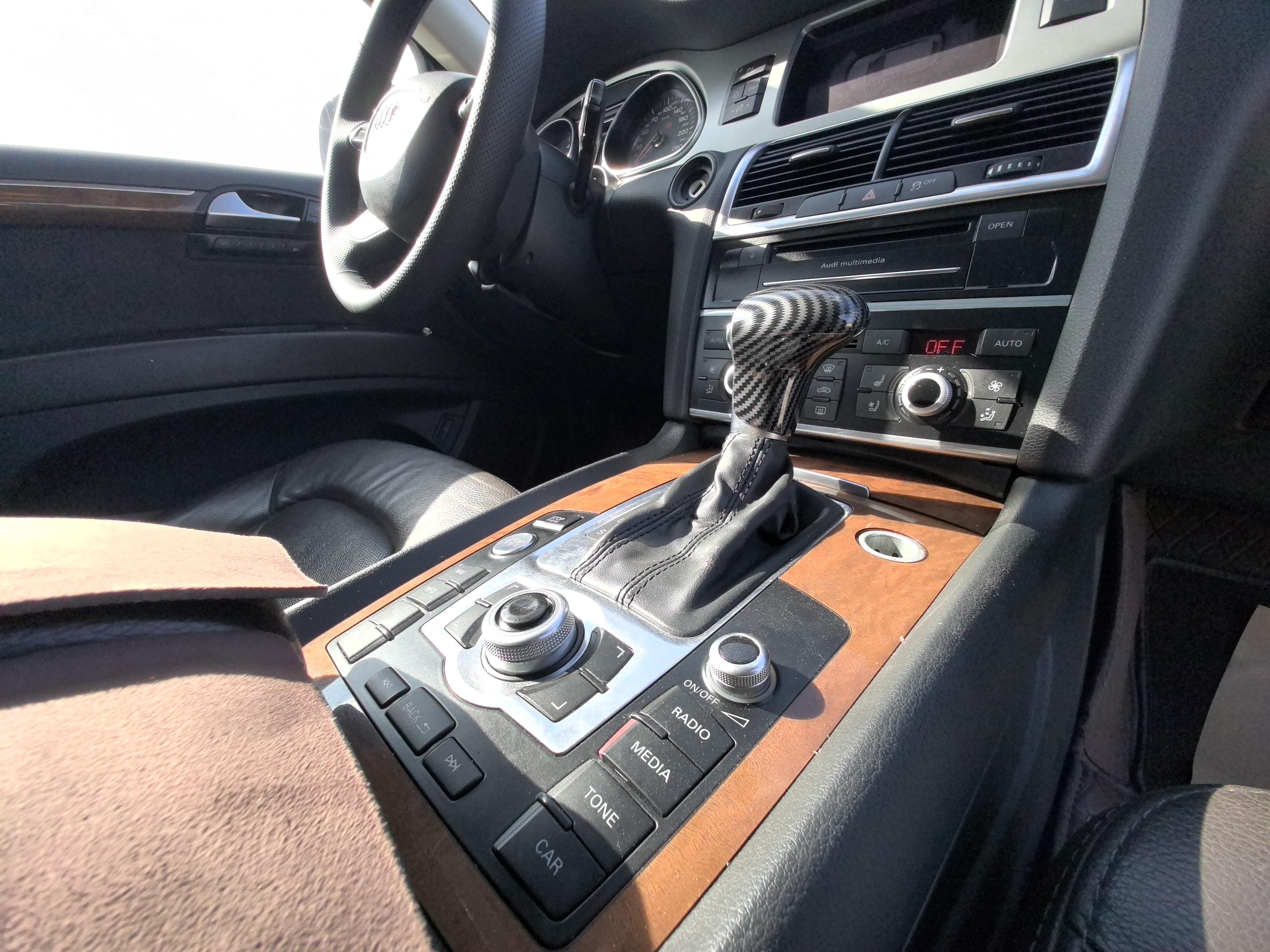 Audi Q7 2012 thumb 6