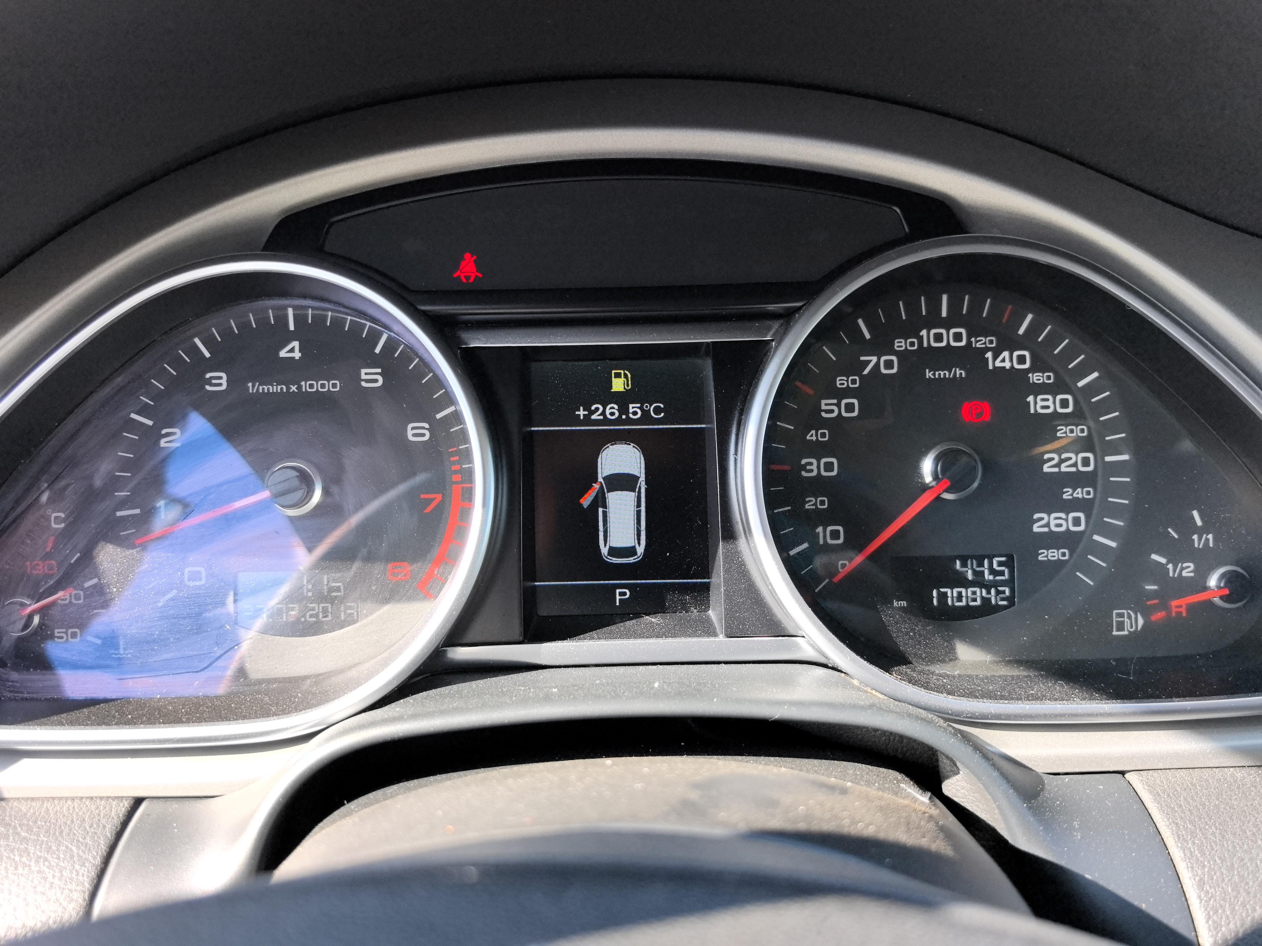 Audi Q7 2012 thumb 12