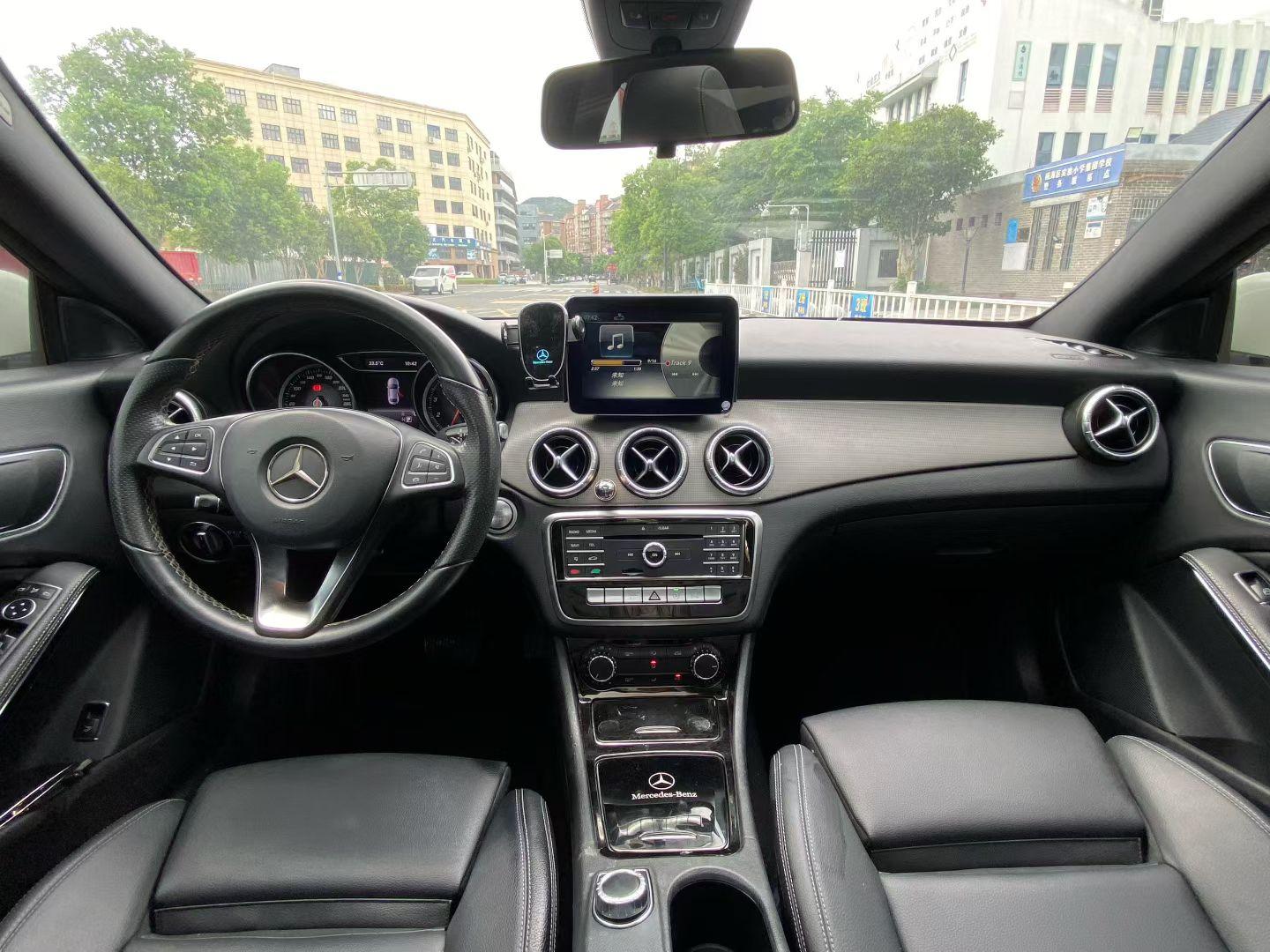 Mercedes-Benz CLA 2018 thumb 4