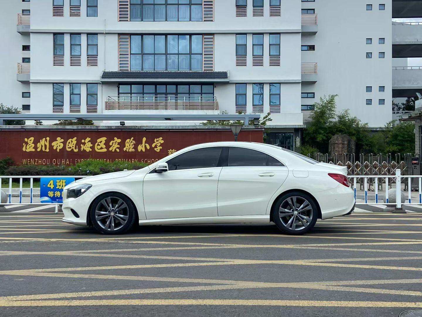 Mercedes-Benz CLA 2018 thumb 10