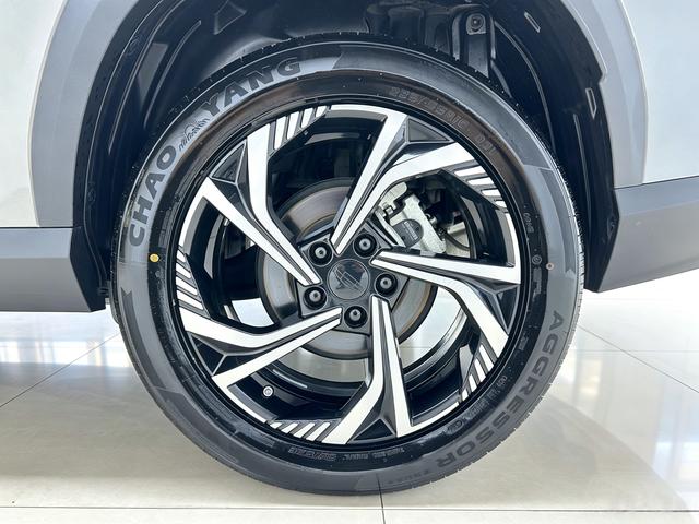 Geely Boyue 2023 thumb 7