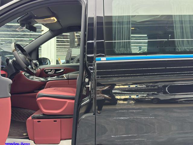 Mercedes-Benz Wei Ting 2024 thumb 7