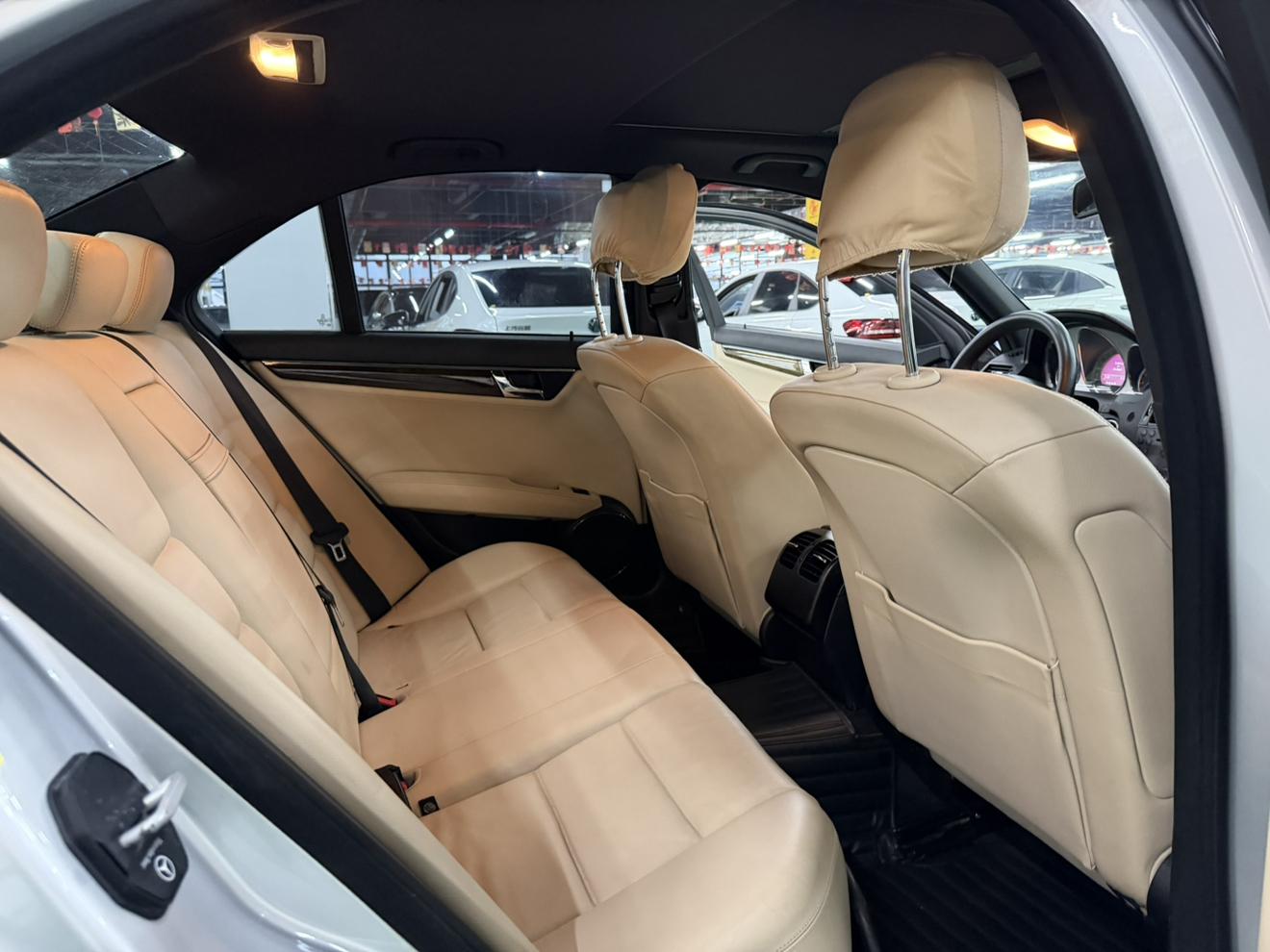Mercedes-Benz C-Класс 2010 thumb 8