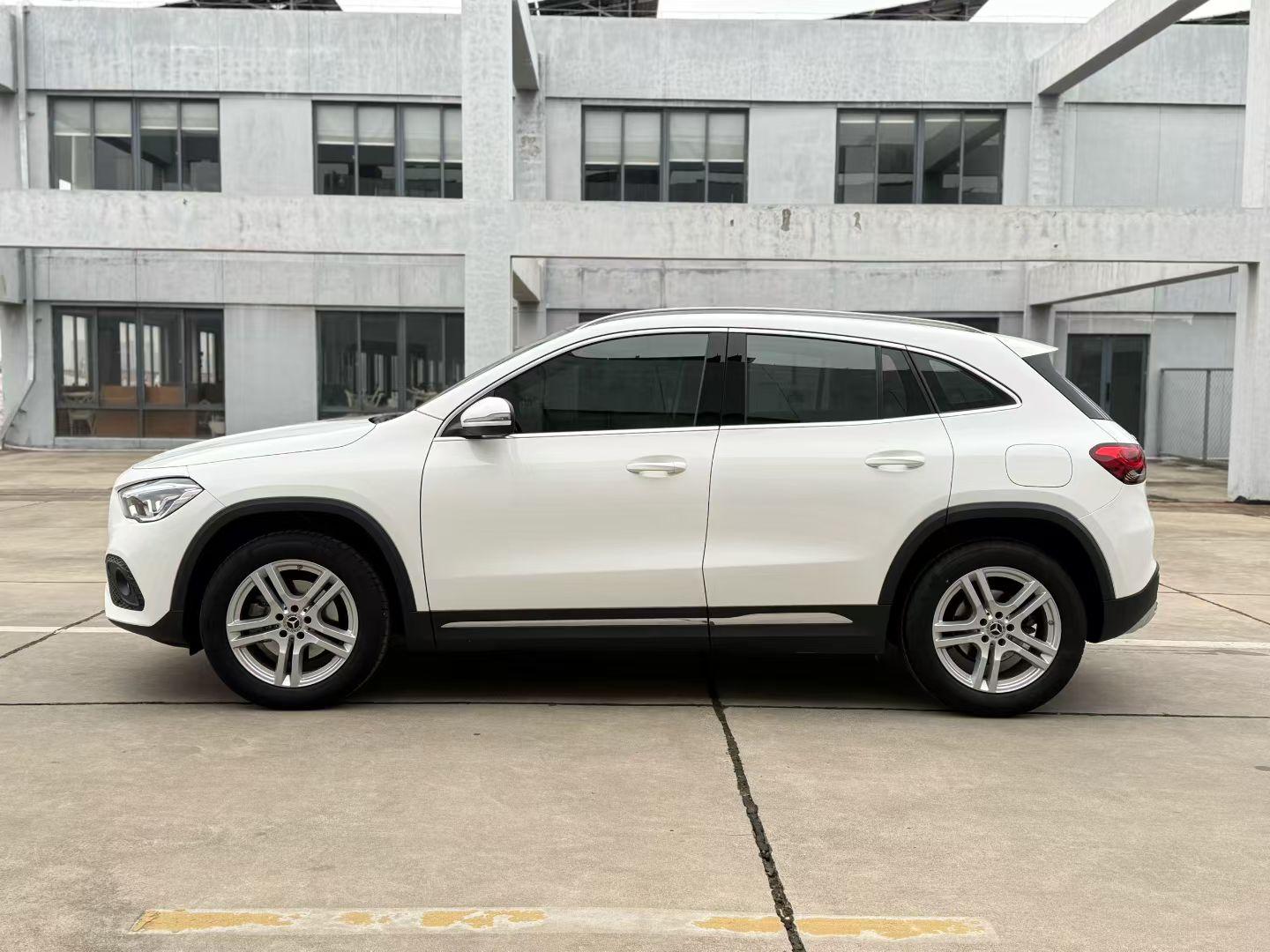 Mercedes-Benz GLA 2022 thumb 12