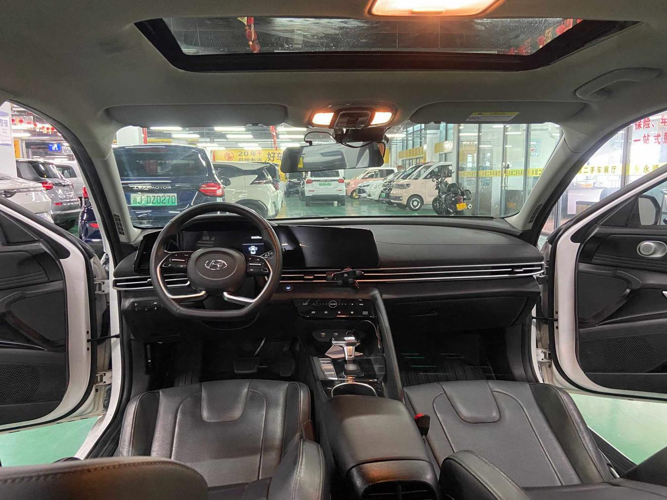 Hyundai Elantra 2021 thumb 6