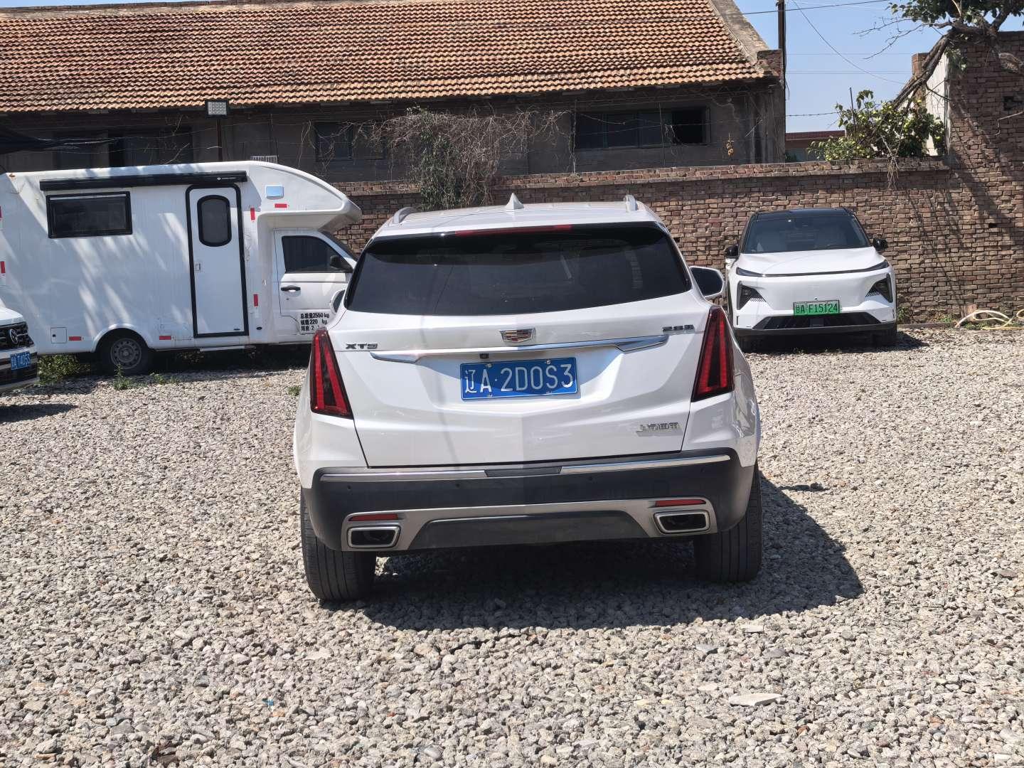 Cadillac XT5 2023 thumb 3