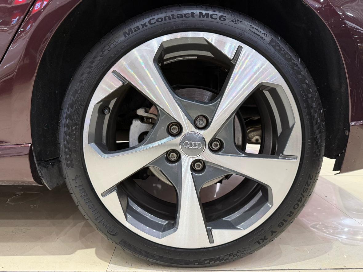 Audi A3 2019 thumb 4