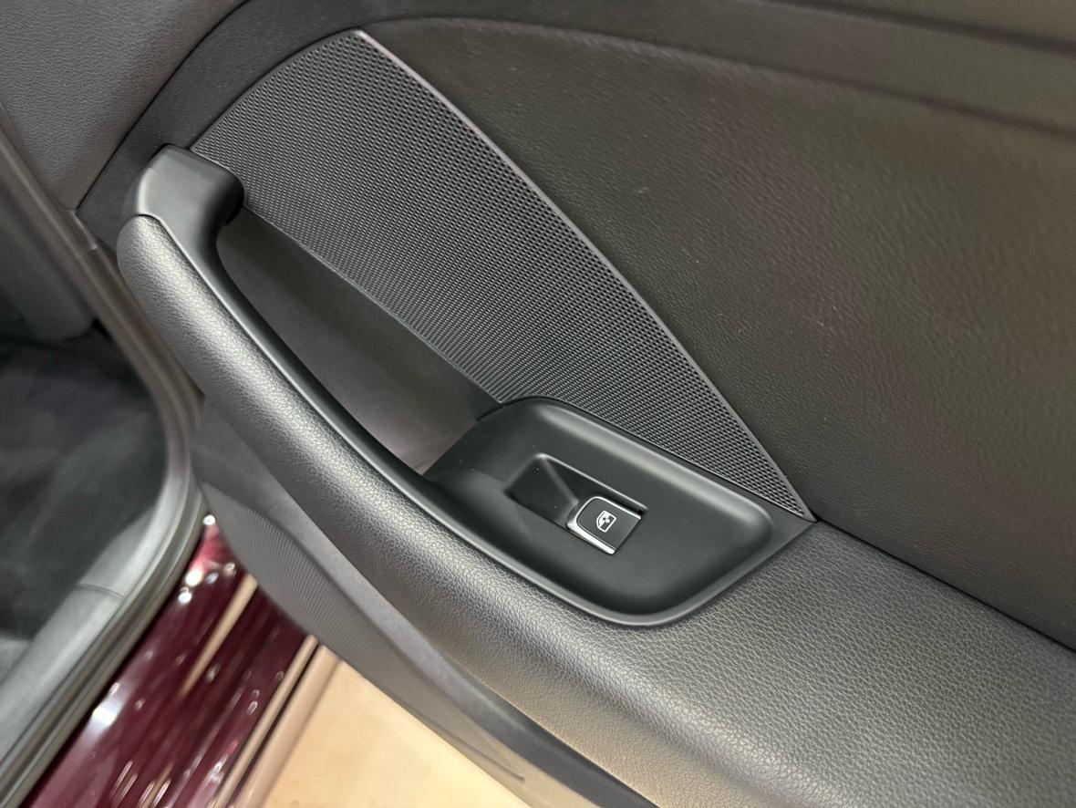 Audi A3 2019 thumb 6