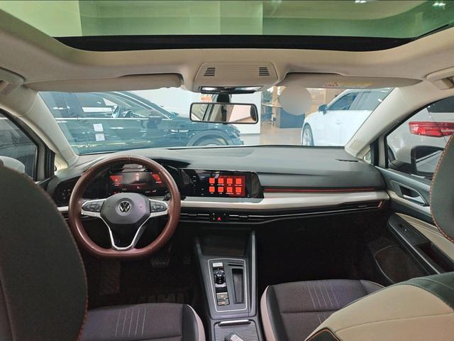 Volkswagen Golf Sportsvan 2021 thumb 3