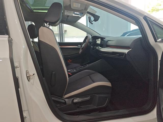 Volkswagen Golf Sportsvan 2021 thumb 9