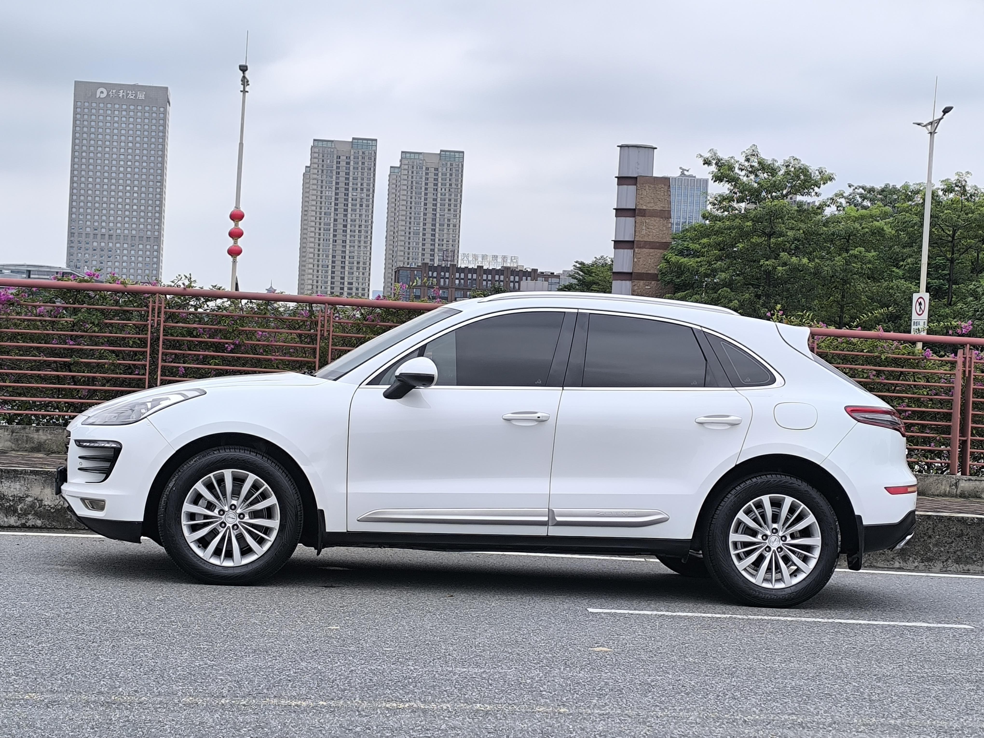 Zotye SR9 2017 thumb 2