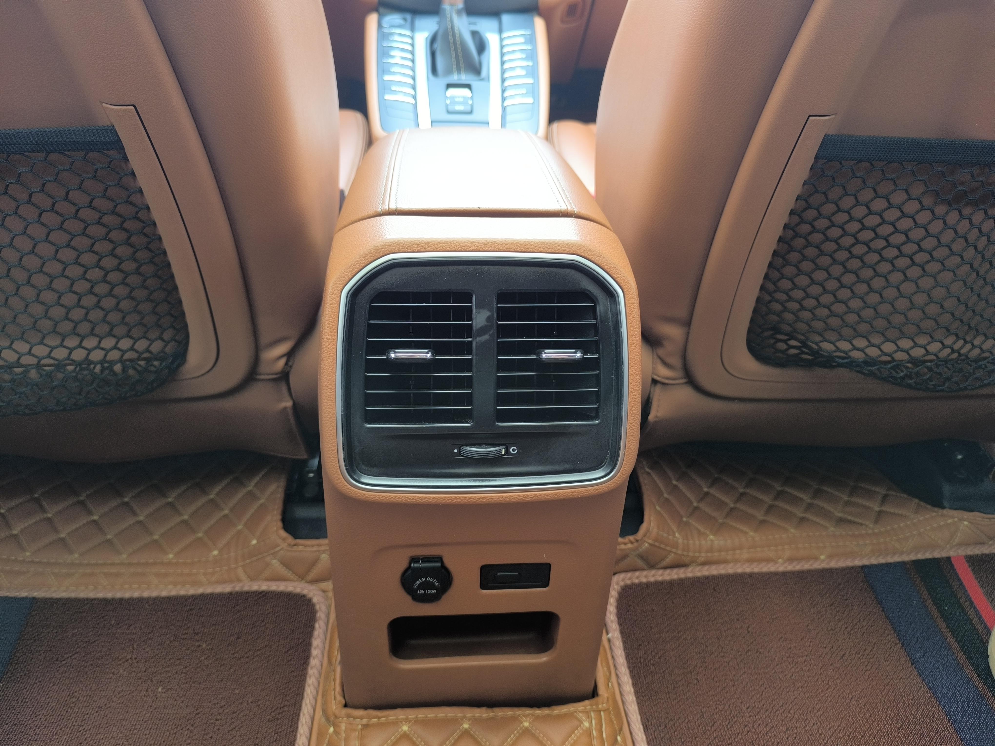 Zotye SR9 2017 thumb 8