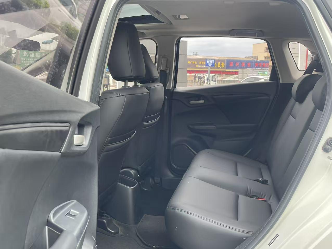 Honda Fit Shuttle 2016 thumb 7