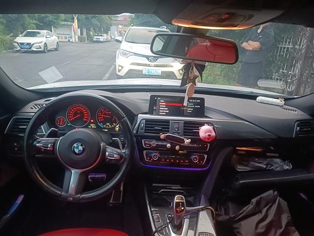 BMW 3 серии 2018 thumb 3