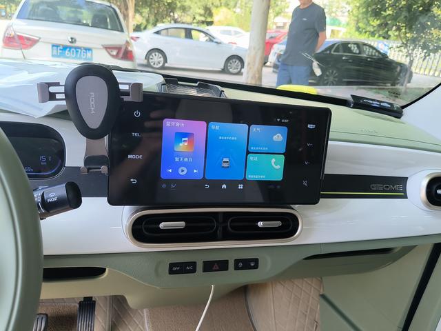 Geely Galaxy Xiong Mao 2025 thumb 6
