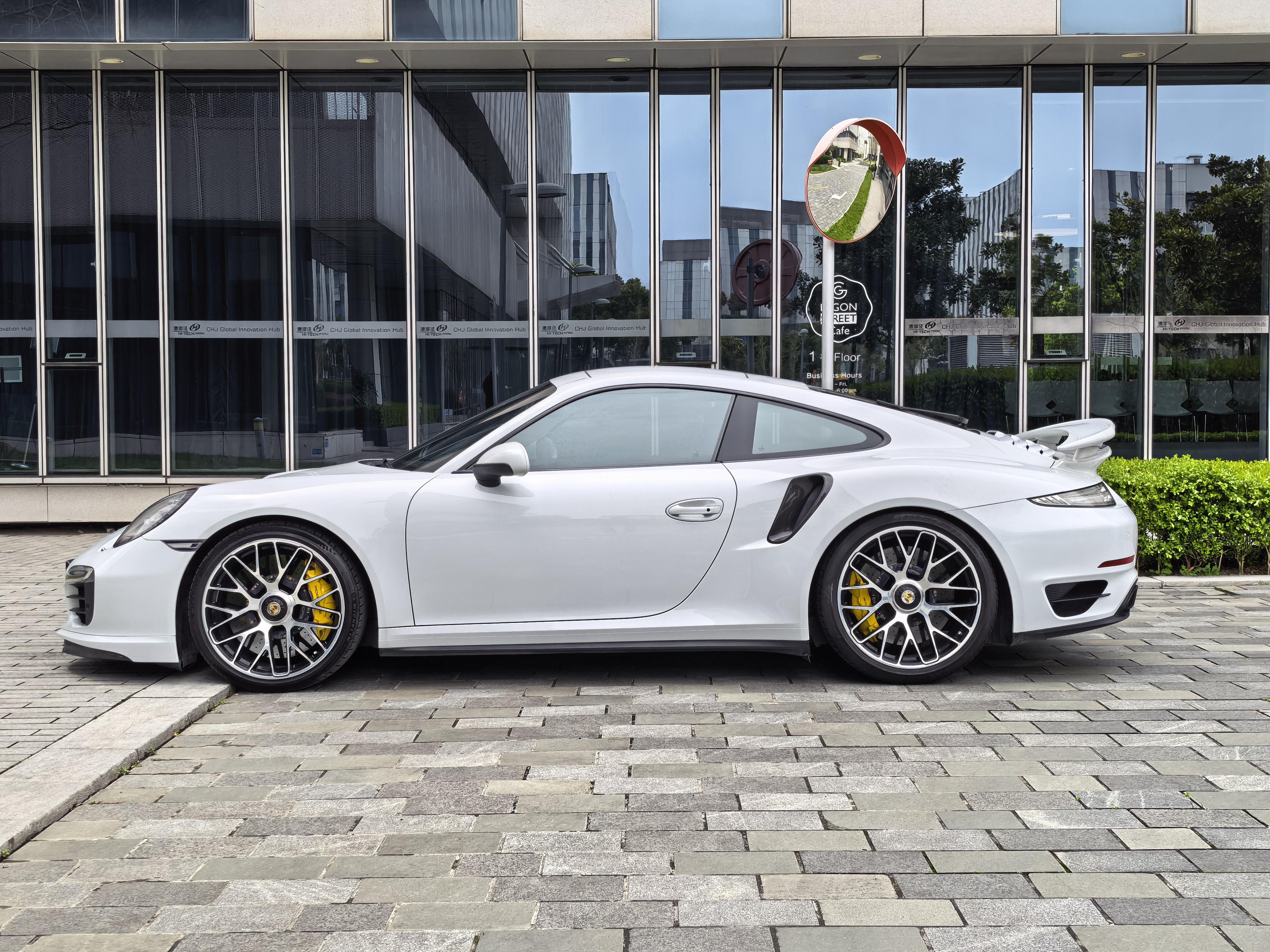 Porsche 911 2014 thumb 2