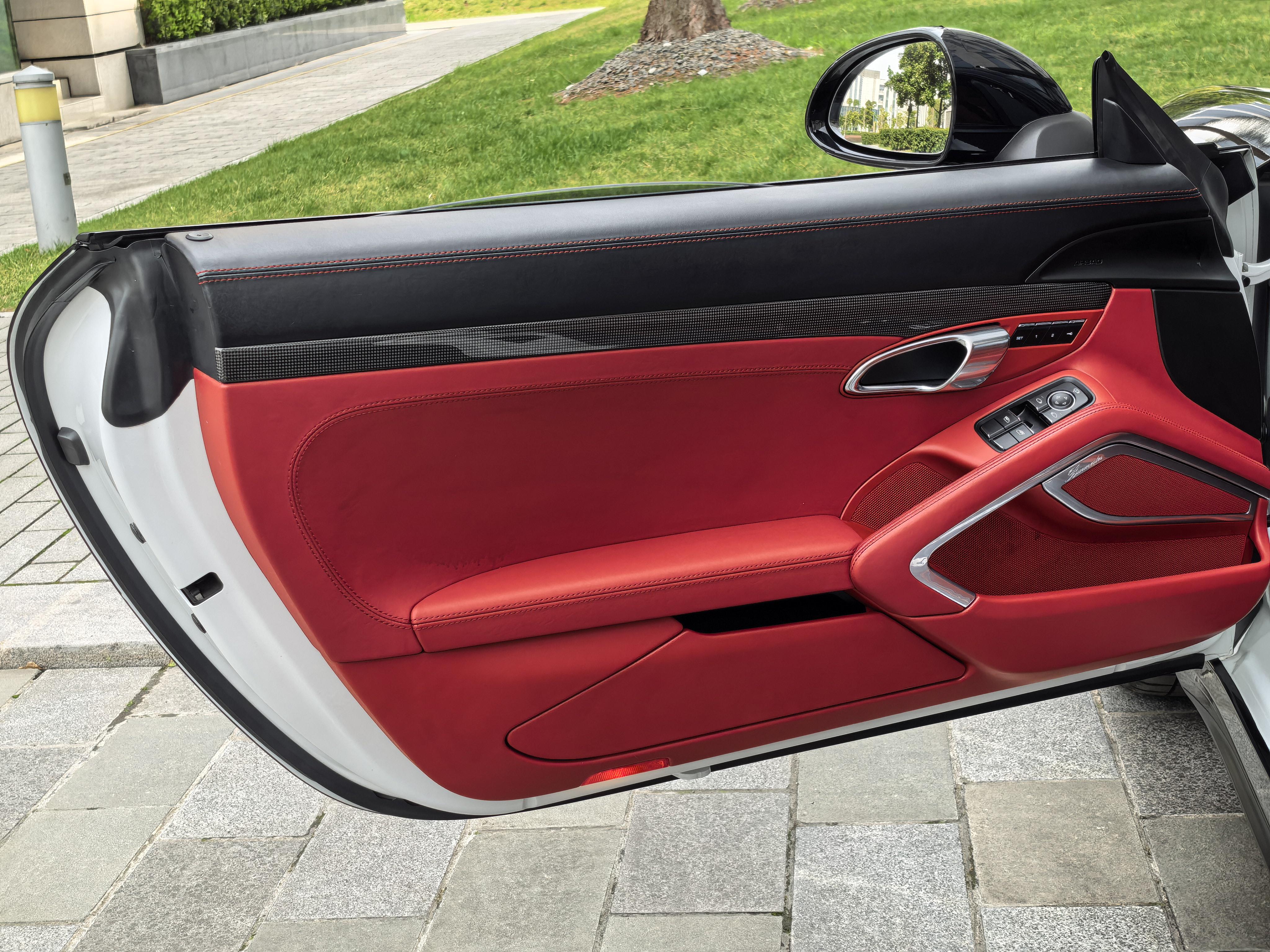 Porsche 911 2014 thumb 9