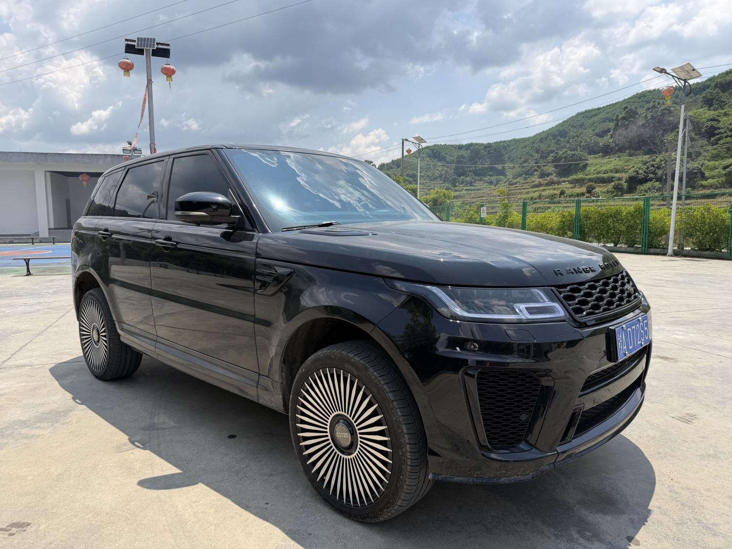 Land Rover Range Rover Sport 2017 thumb 10