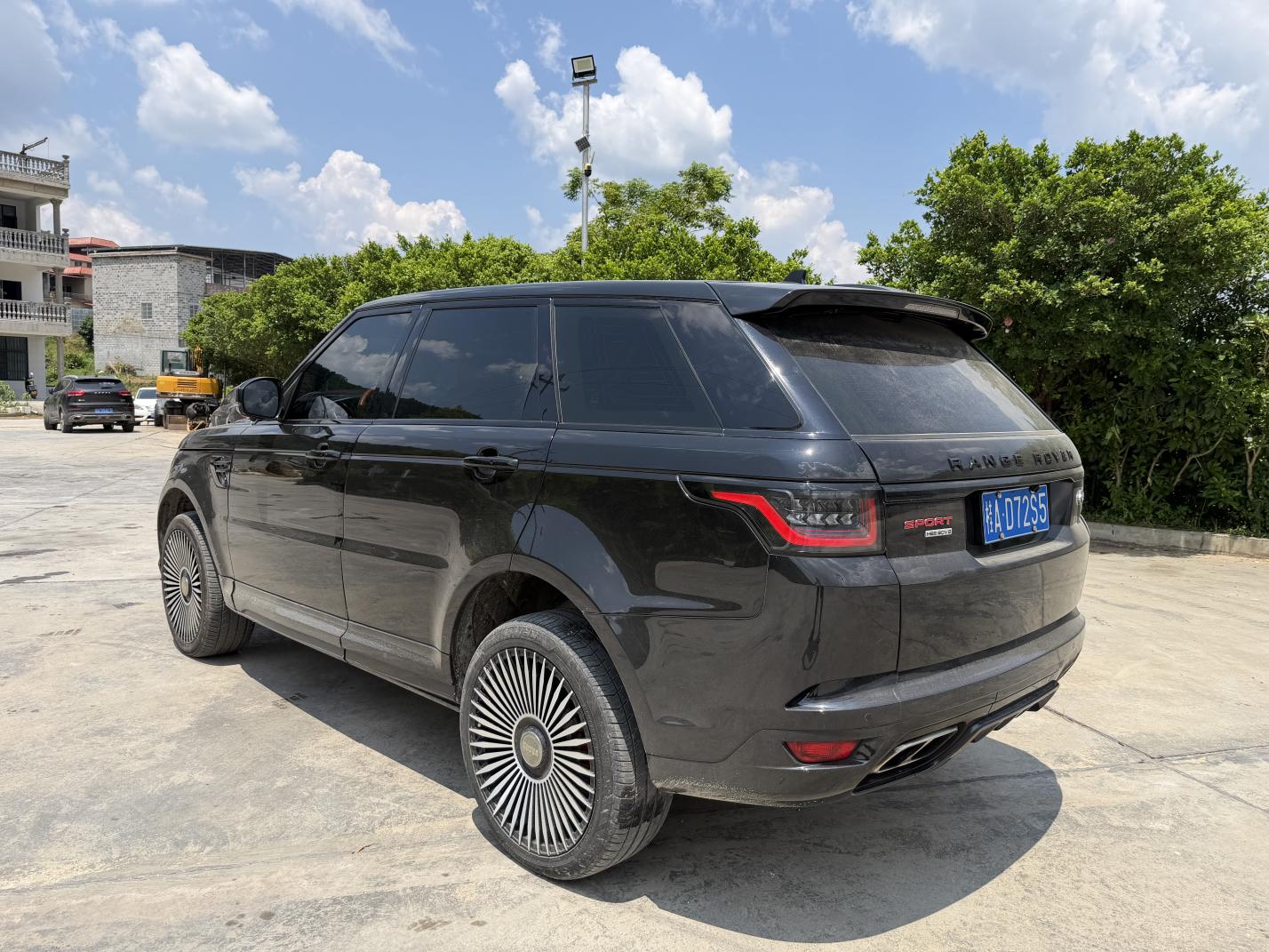 Land Rover Range Rover Sport 2017 thumb 11